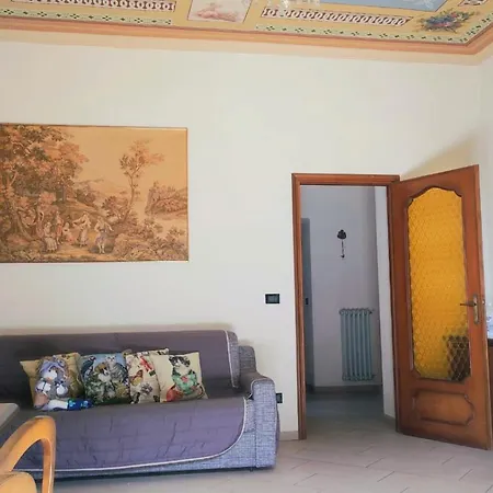 Apartment Soffitto Dipinto Moncalvo